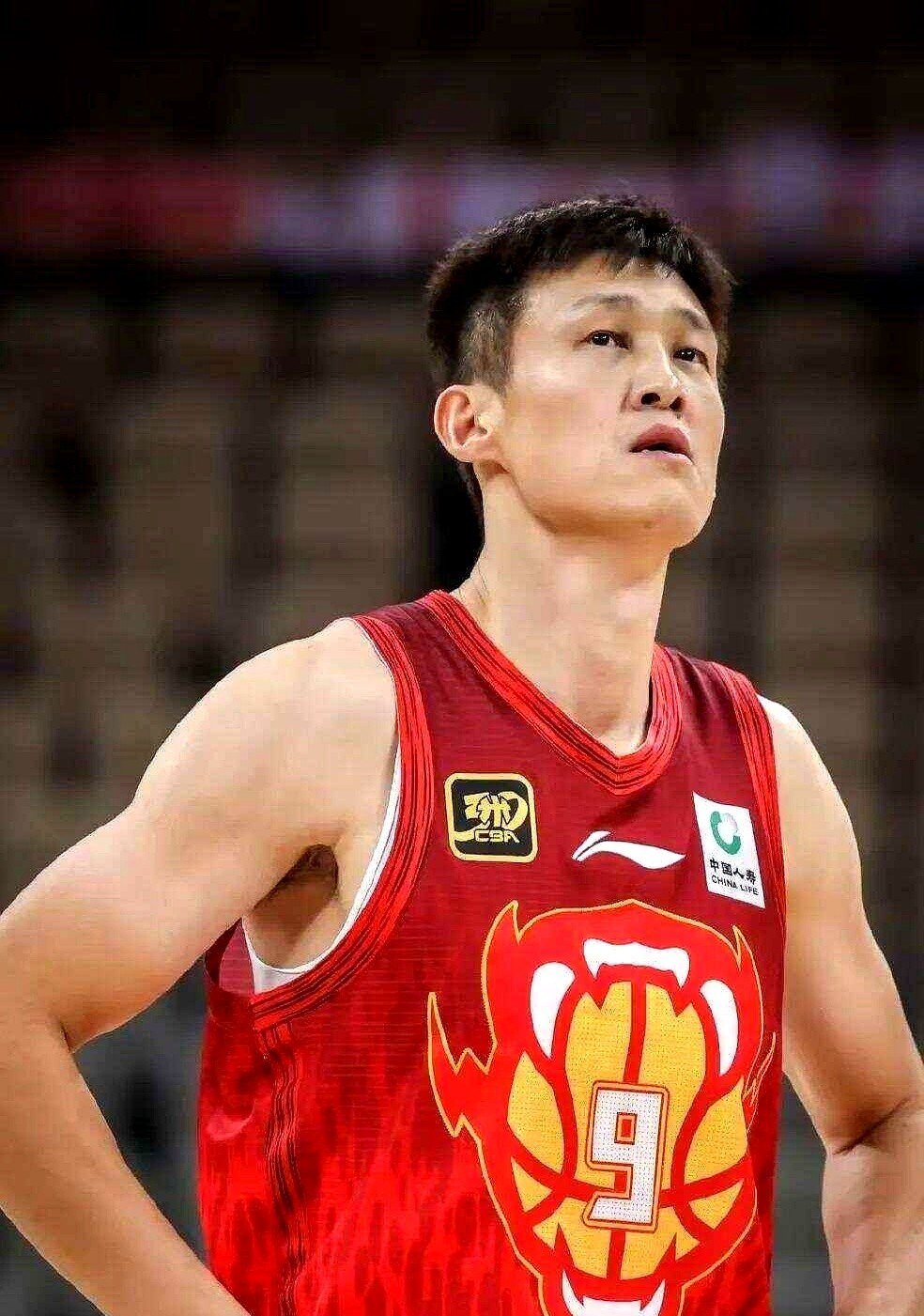 关于深圳男篮迎NBA季后赛关键赛,关键时刻止住颓势,目标明确,数据趋势出现新变化的信息 关于深圳男篮迎NBA季后赛关键赛,关键时刻止住颓势,目标明确,数据趋势出现新变化的信息